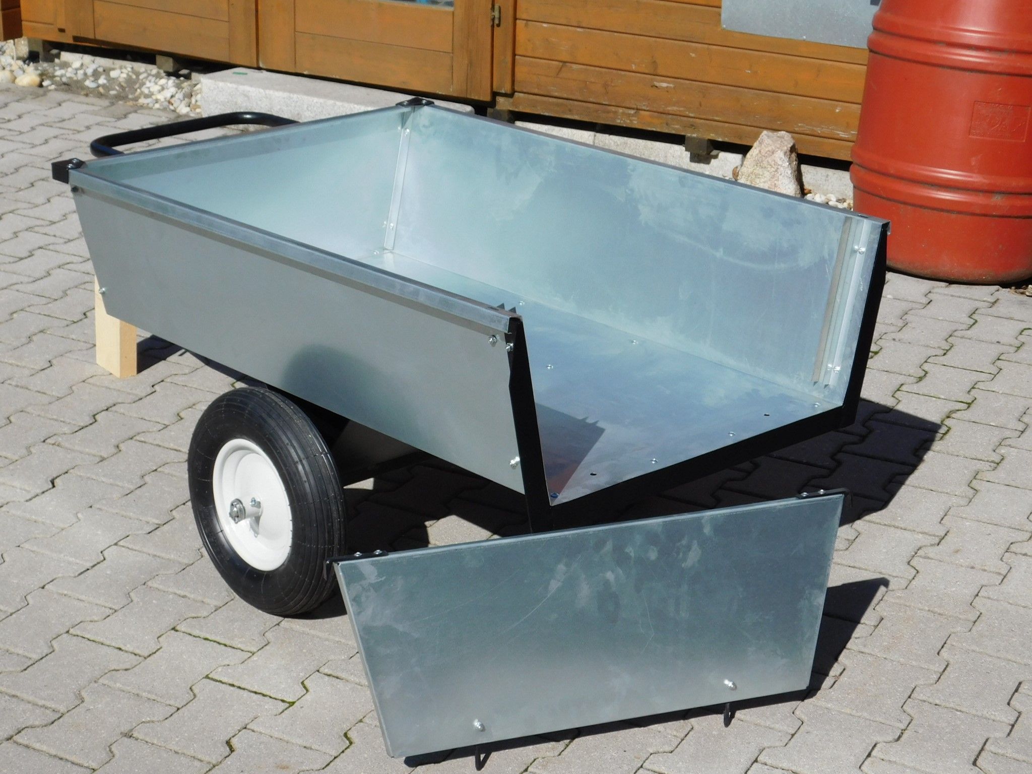Anhänger (2in1) 320 kg, kippbar mit galvanisierten Stahl