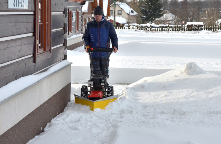 Schneepflug für Lucina Max