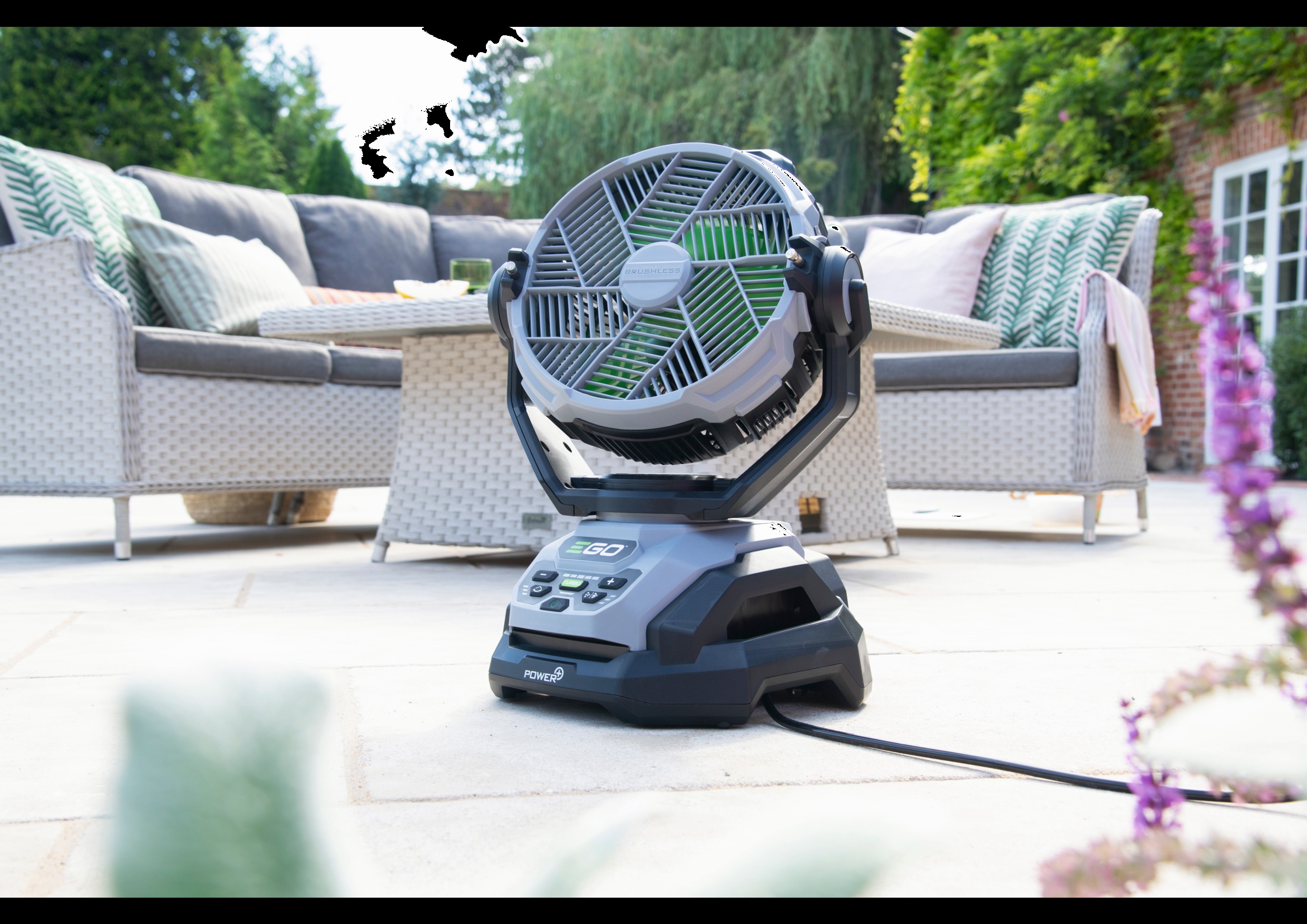 EGO Akku-VENTILATOR MIT SPRÜHNEBEL-FUNKTION FN1000E
