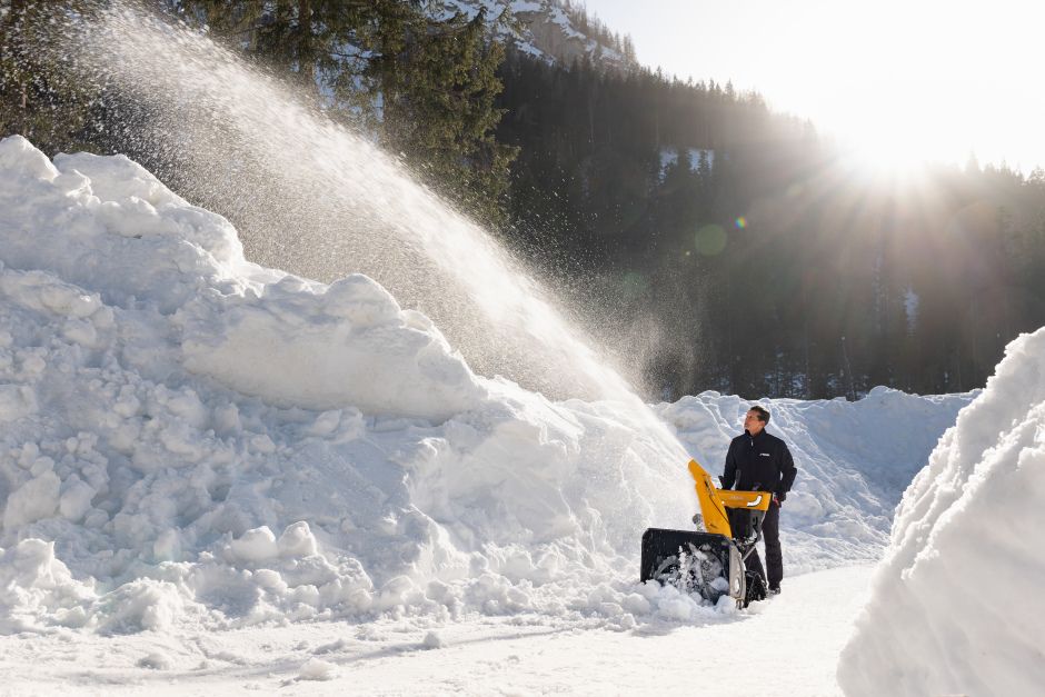 Zweistufige Raupenschneefräse mit 72 cm ST 6272 P TRAC sofort lieferbar